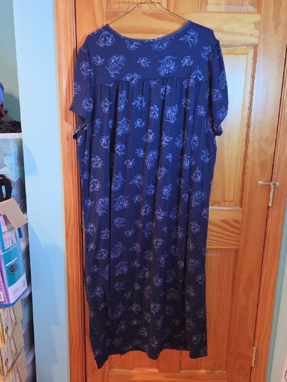 NWOT Croft & Barrow Navy Floral Lace-Trim Maxi Nightgown - Picture 2 of 3